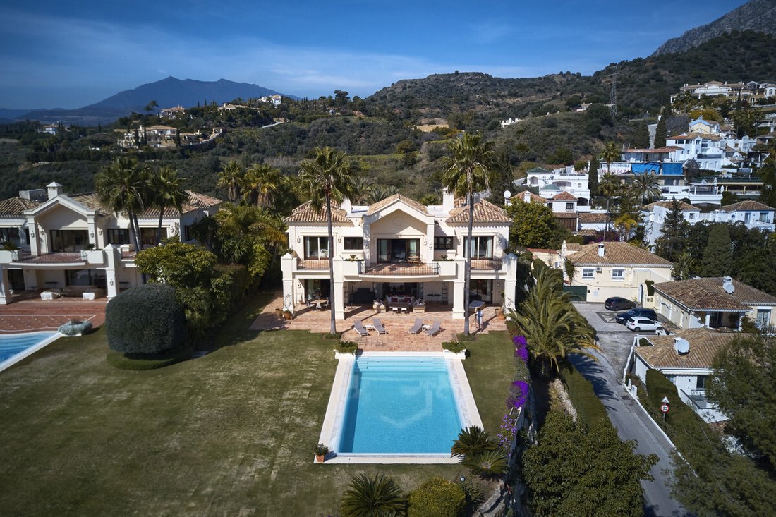 Villa in Marbella, Andalusia, Spain 3 - 11717436