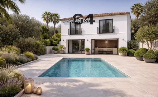 House in La Rochefoucauld-Aguilera, Biarritz, France 1