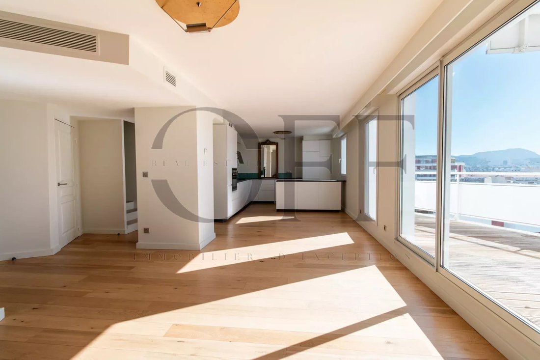 Apartment in Menpenti, 10e Arrondissement, Marseille 1 - 17255947