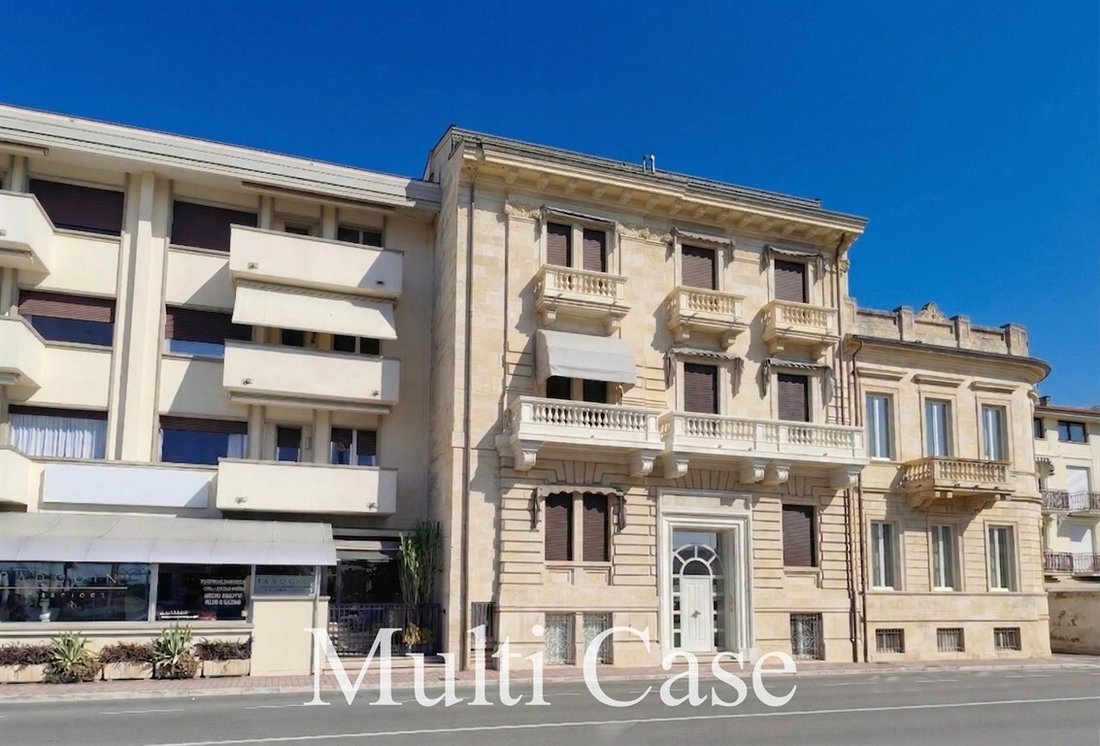 Apartment in Historic Center, Viareggio, Tuscany 1 - 17543572