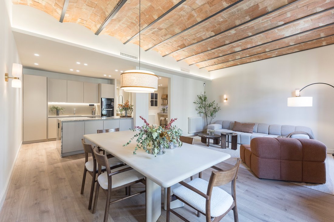 Apartment in Eixample, Barcelona, Spain 3 - 17543378