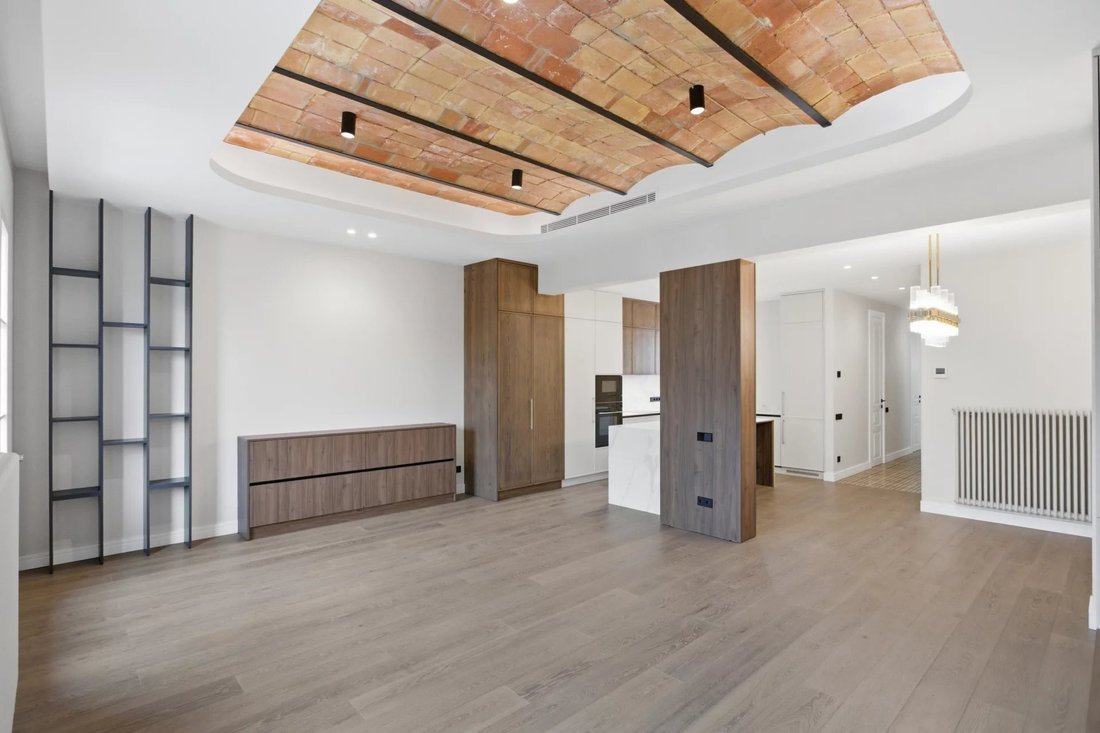 Apartment in Eixample, Barcelona, Spain 3 - 16798639