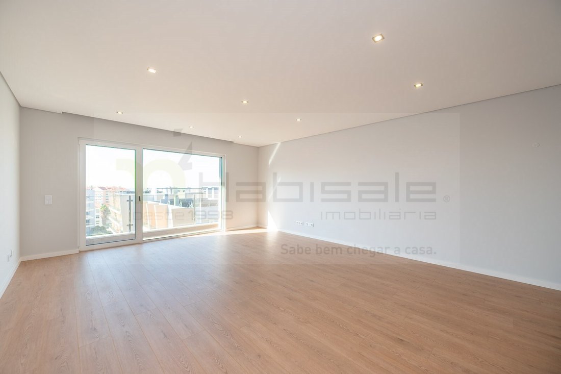 Apartment in Carcavelos e Parede, Lisbon, Portugal 3 - 17541782