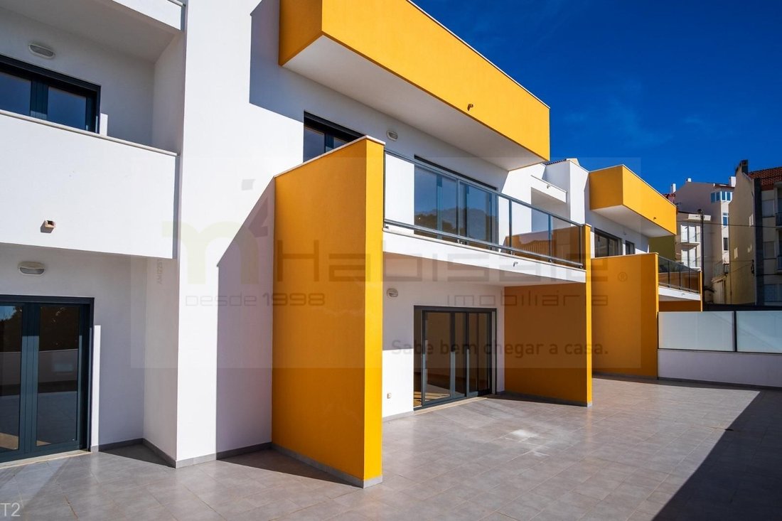 Apartment in Carcavelos e Parede, Lisbon, Portugal 1 - 17542137