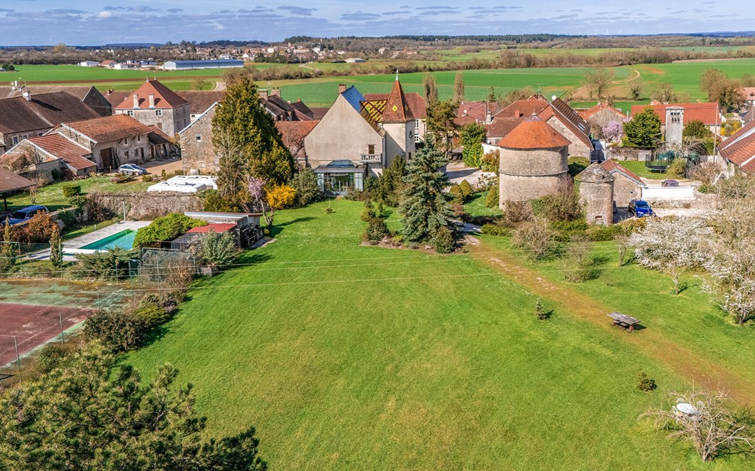 Chateau in Pichanges, Bourgogne – Franche-Comté, France 4 - 17541432