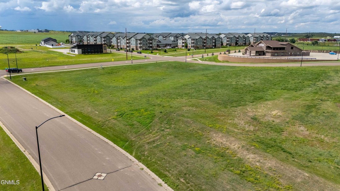 Land in Dickinson, North Dakota, United States 5 - 17540837