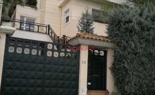 Maison en Dionysos, Attique, Grèce 1