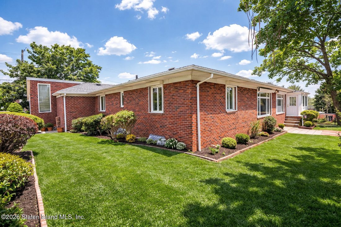 House in New York, New York, United States 3 - 16730478