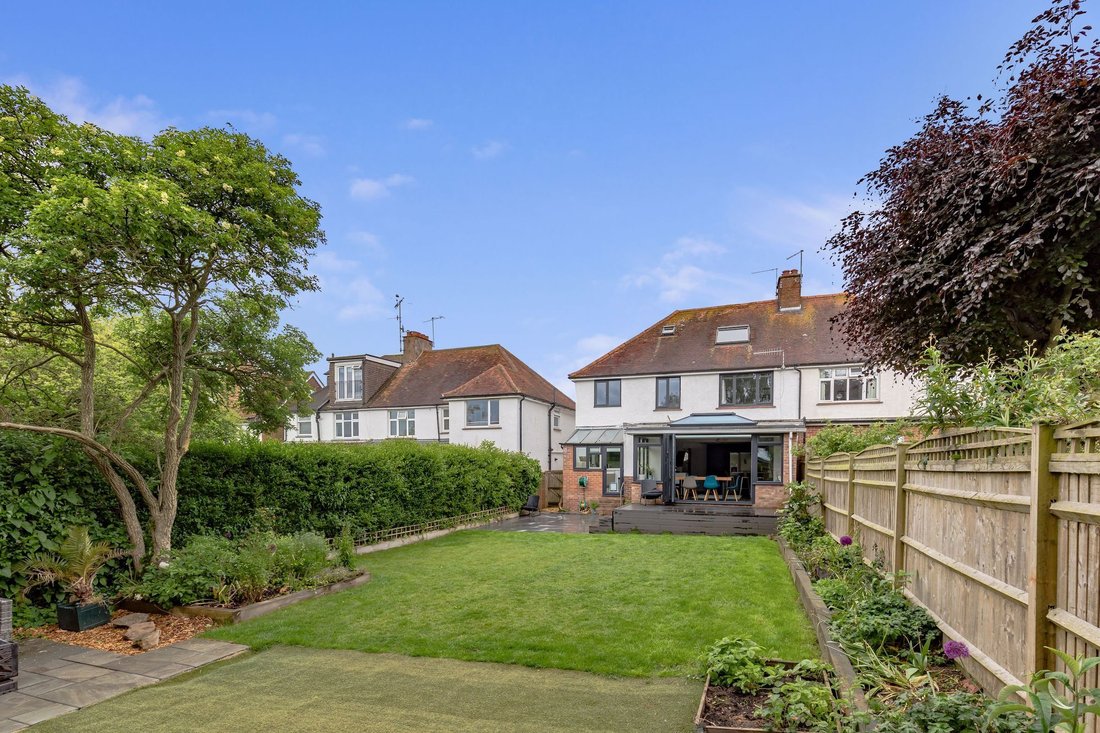 House in Steyning, England 4 - 17541091