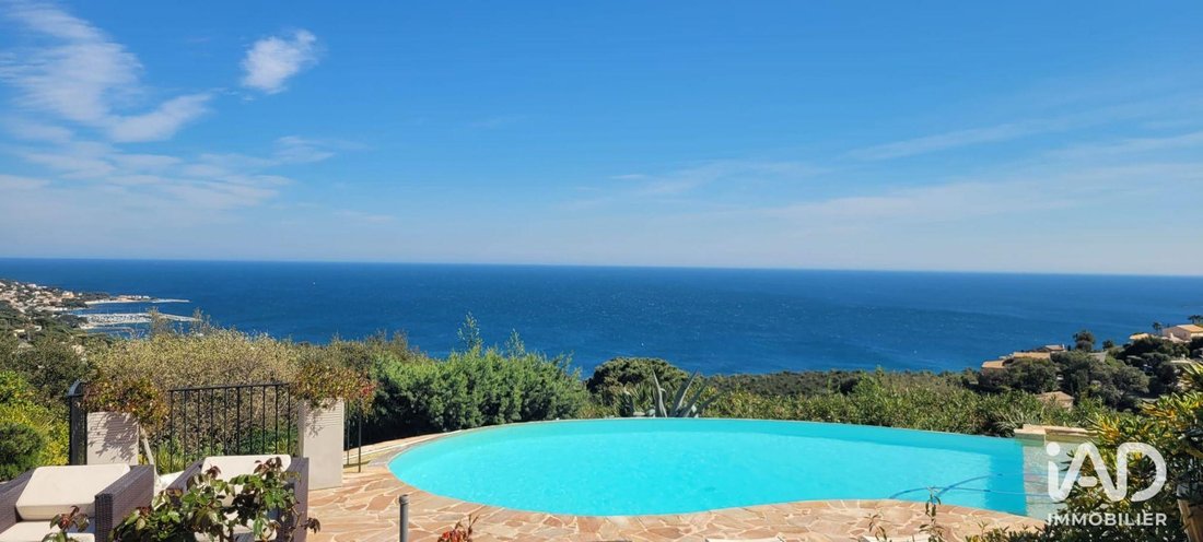 House in Nartelle-Noyer-Bellevue-bd des Sardinaux, Sainte-Maxime, France 1 - 17545785