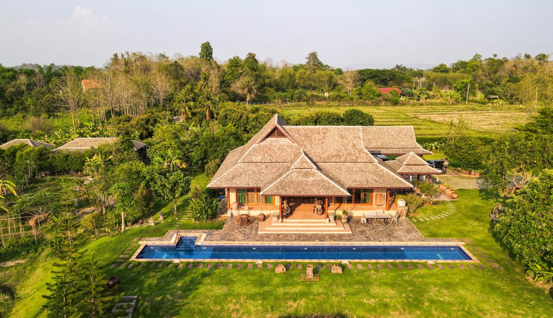 Luxury Private Mae Rim Villa