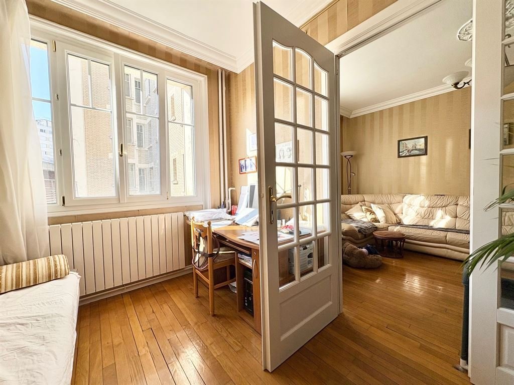 Apartment in Invalides, Paris 7e Arrondissement, Paris 3 - 17540659