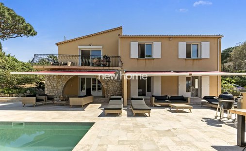 House in Ville-Les Saquedes-Le Bouillonnet, Sainte-Maxime, France 1