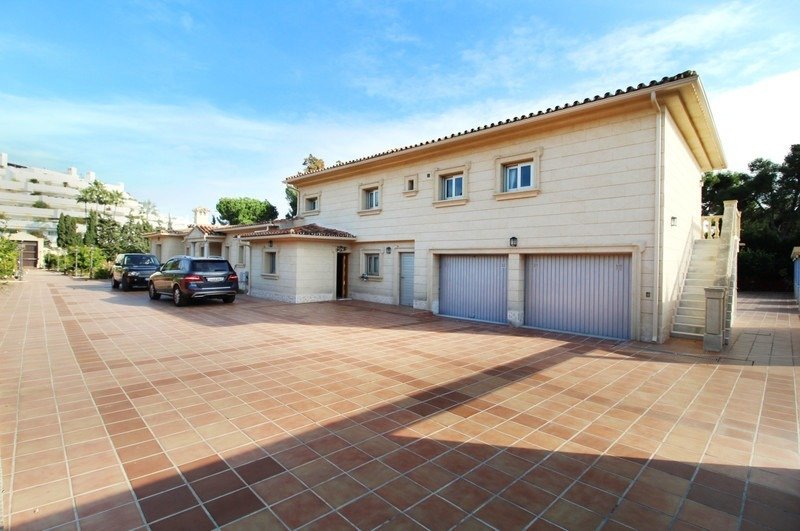 Villa à Guadalmina Baja, San Pedro de Alcántara, Espagne 2 - 17543289