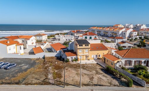 Land in Ferrel, Leiria District, Portugal 1