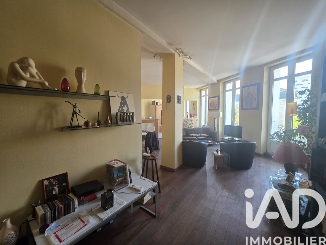 Apartment in Hôtel de Ville-Quinconce-Saint Seurin-Fondaudège, Bordeaux, France 3 - 17545706
