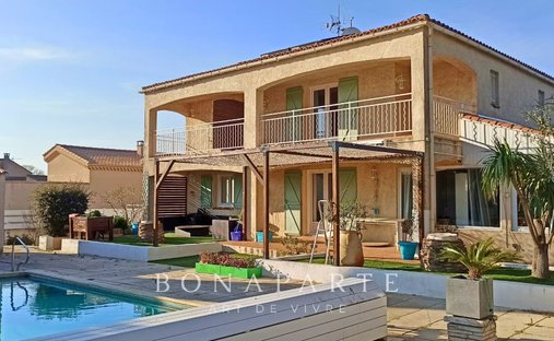 House in Colombiers, Occitania, France 1