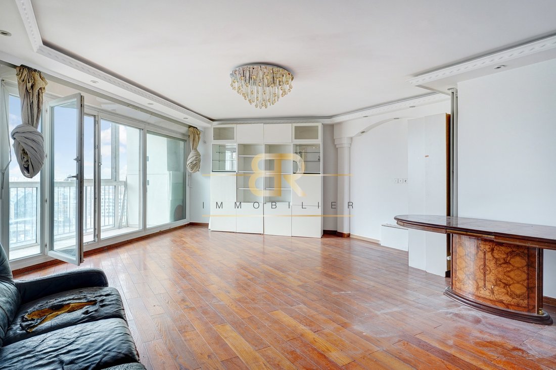 Apartment in Pantin, Ile-de-France, France 2 - 17543556
