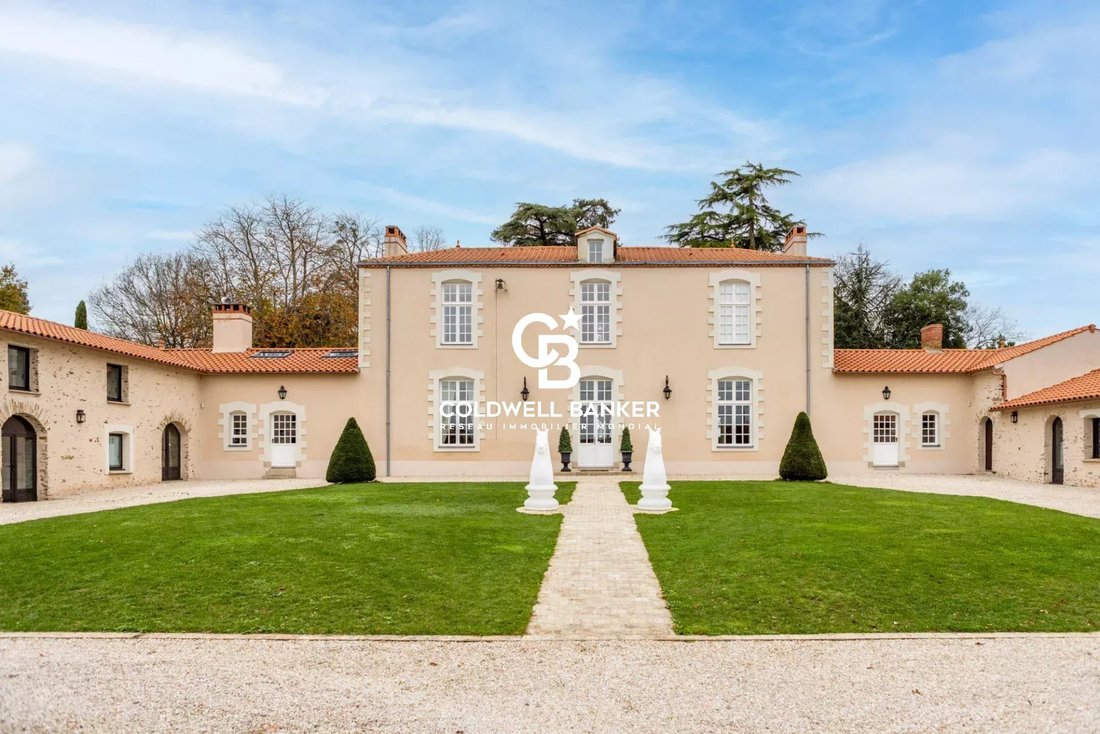House in Le Motay-Les Indulgences, Sainte-Luce-sur-Loire, France 2 - 13746344