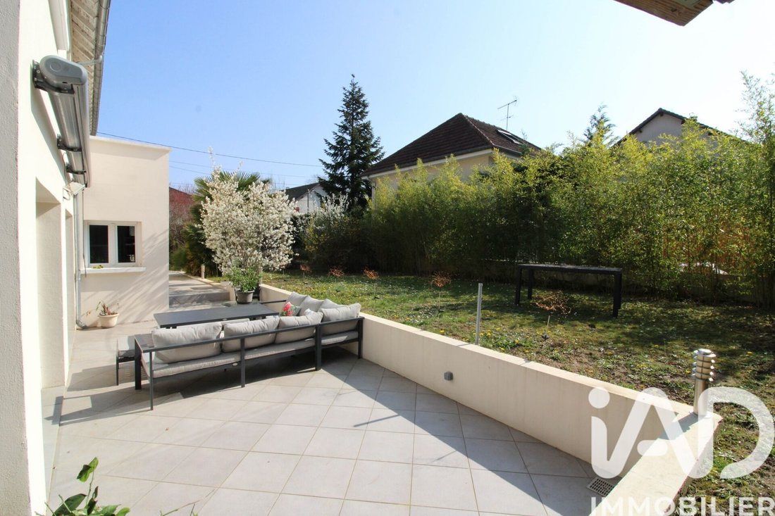 House in Verneuil-sur-Seine, Ile-de-France, France 4 - 17545738
