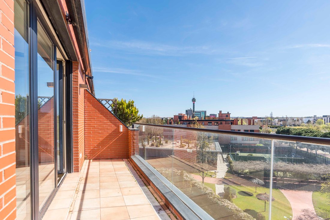 House in Pozuelo de Alarcon, Comunidad de Madrid, Spain 3 - 17539238