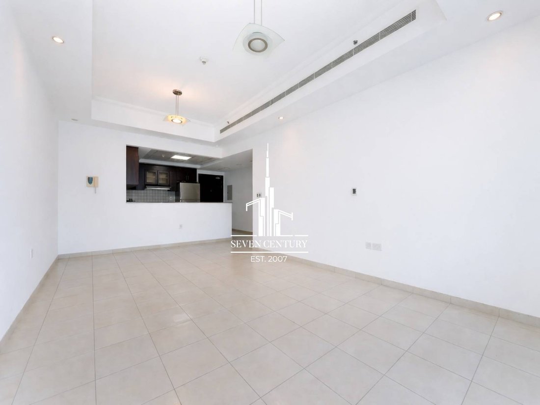 Apartment in Business Bay, Dubai, United Arab Emirates 1 - 17540792