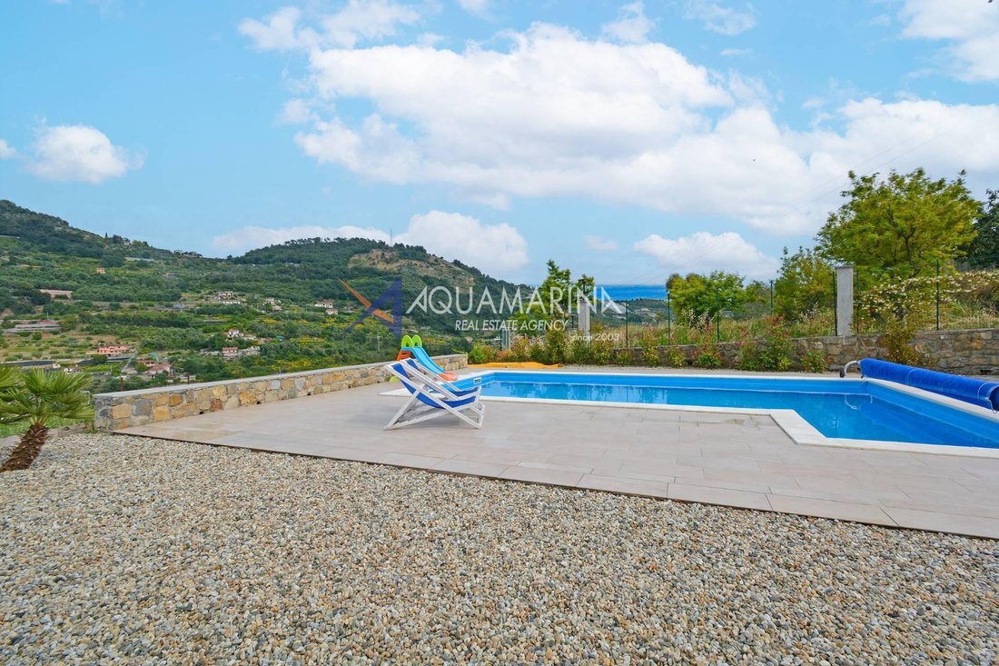 Villa in Vallecrosia, Liguria, Italy 5 - 17539760