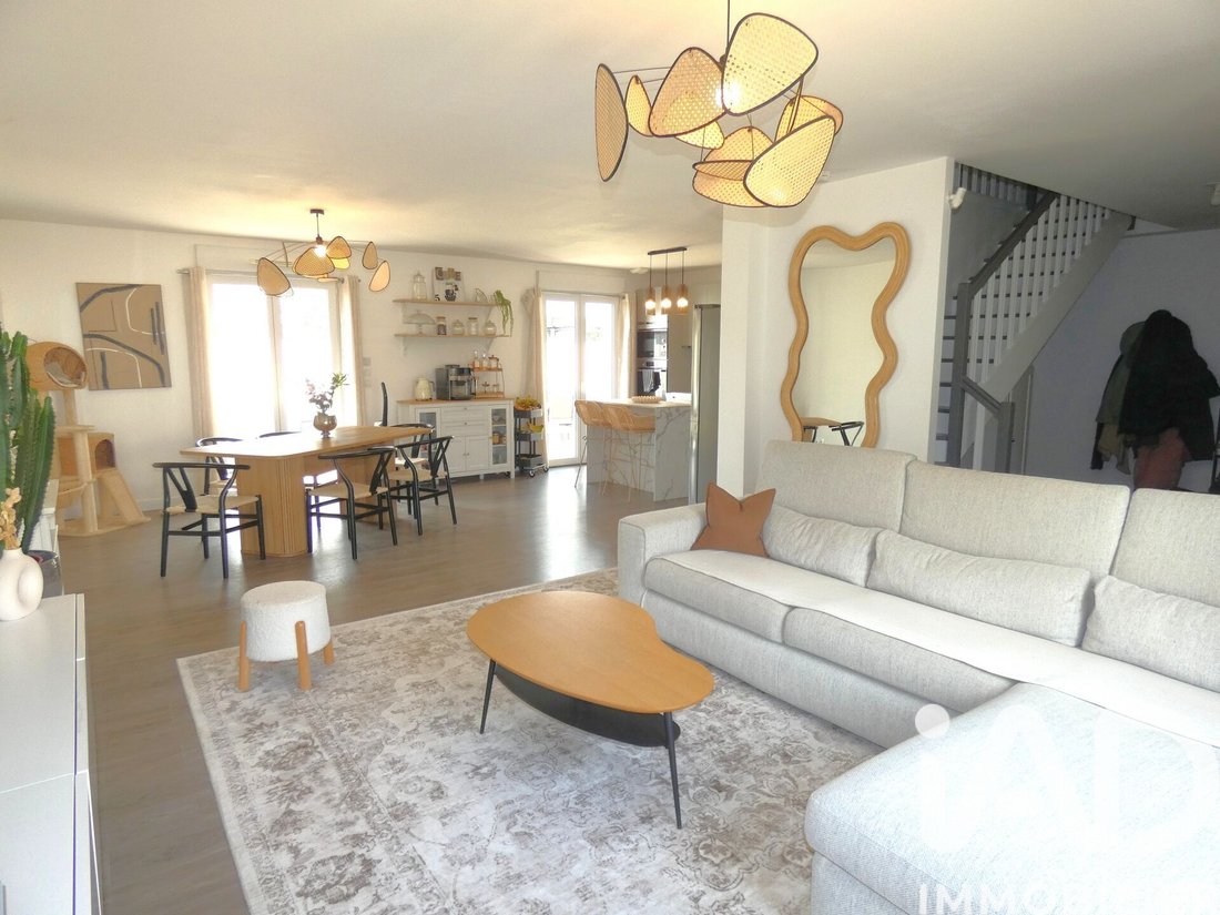 House in Tacoignieres, Ile-de-France, France 1 - 17545776