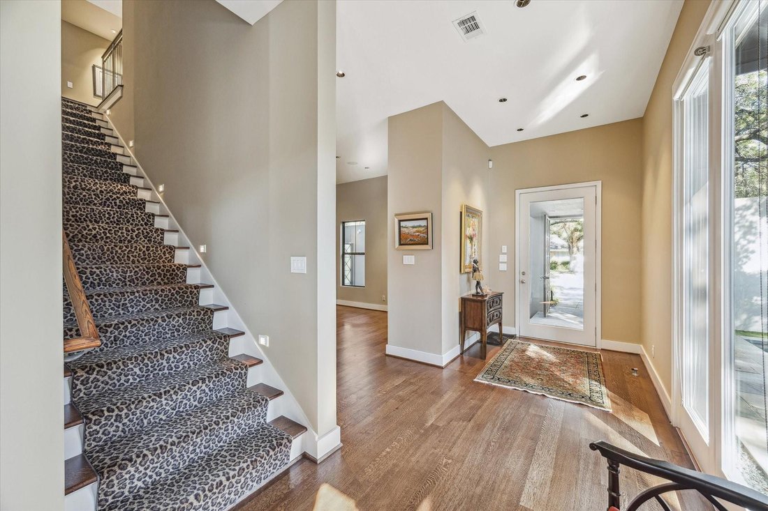 House in Houston, Texas, United States 5 - 17544047