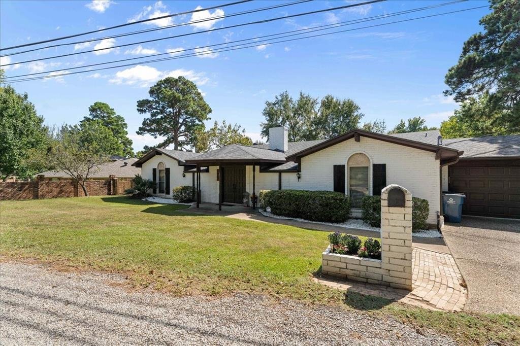 House in Gladewater, Texas, United States 4 - 17543449