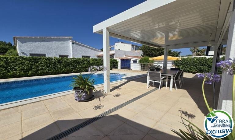 Estate in Empuriabrava, Catalonia, Spain 5 - 17542485