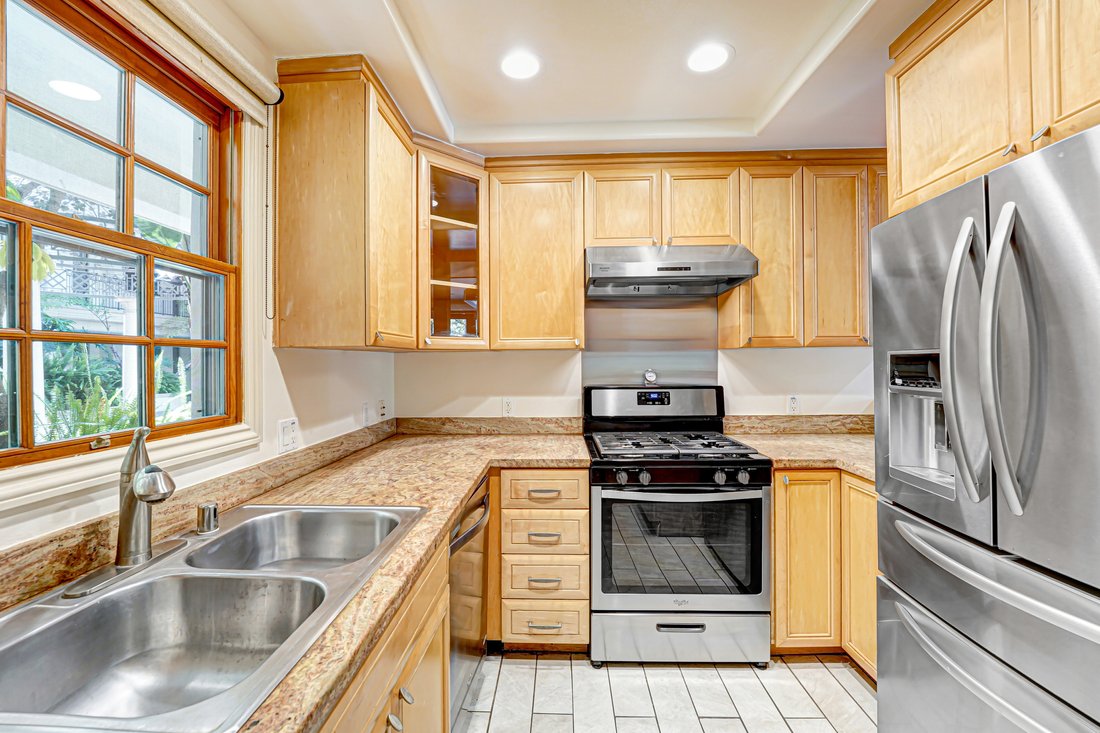 Condo in Altadena, California, United States 5 - 17539202