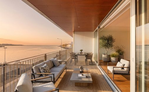 Apartment in Cedofeita, Santo Ildefonso, Se, Miragaia, Sao Nicolau e Vitoria, Porto District, Portugal 1