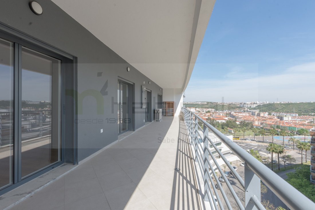 Apartment in Odivelas, Lisbon, Portugal 5 - 17541981