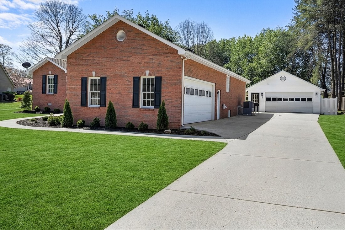 House in Estill Springs, Tennessee, United States 5 - 17543719