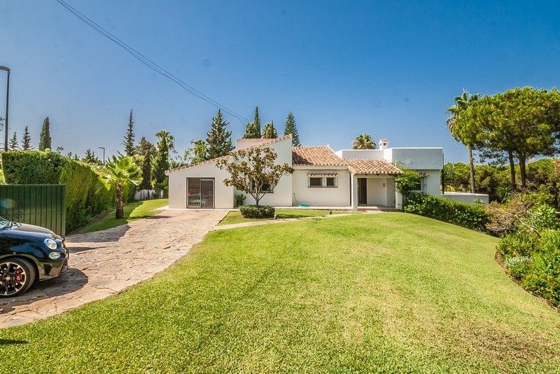 Villa in Elviria-Cabopino, Marbella, Spain 2 - 17543369