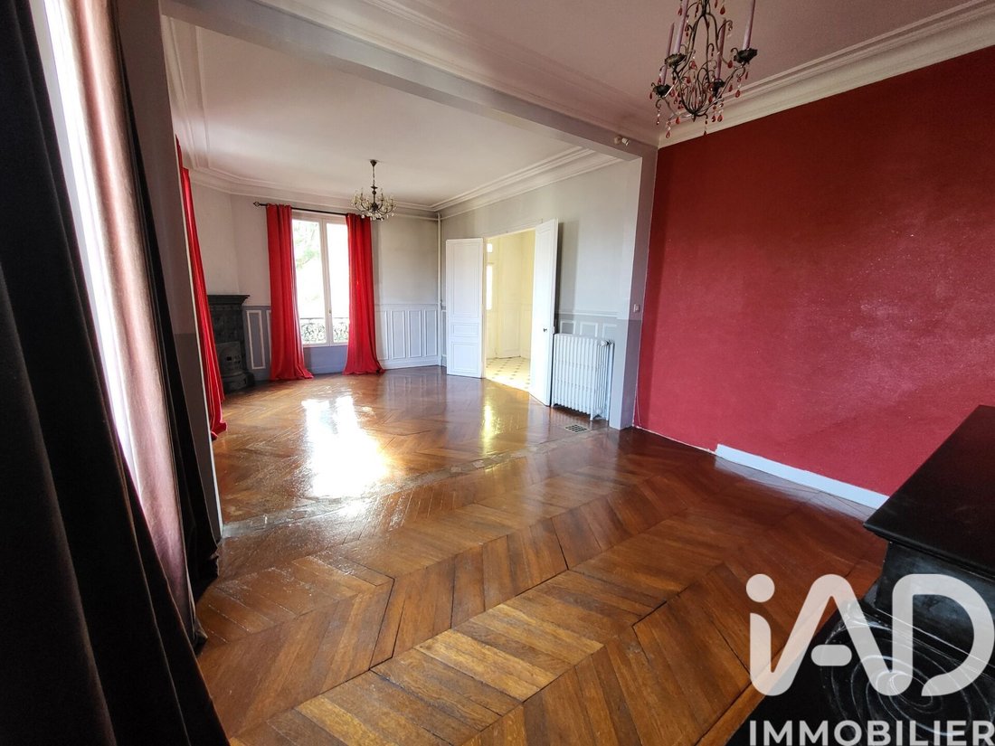 House in Neuilly-Plaisance, Ile-de-France, France 3 - 17545743