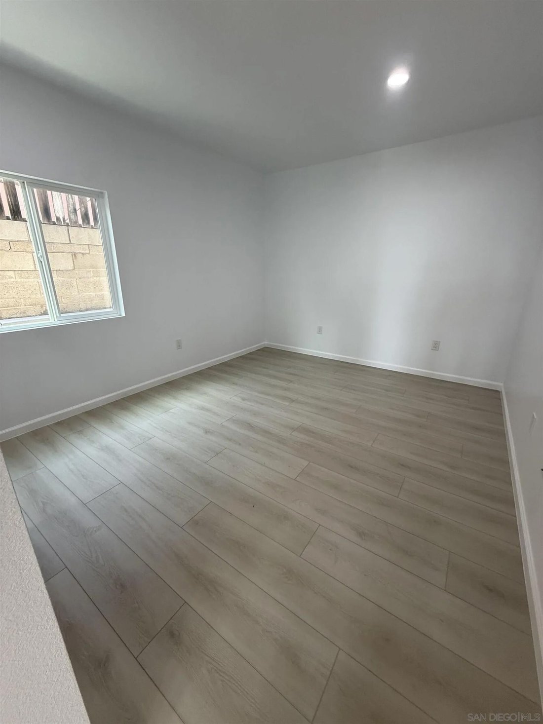 San Diego, California, United States 5 - 17543132
