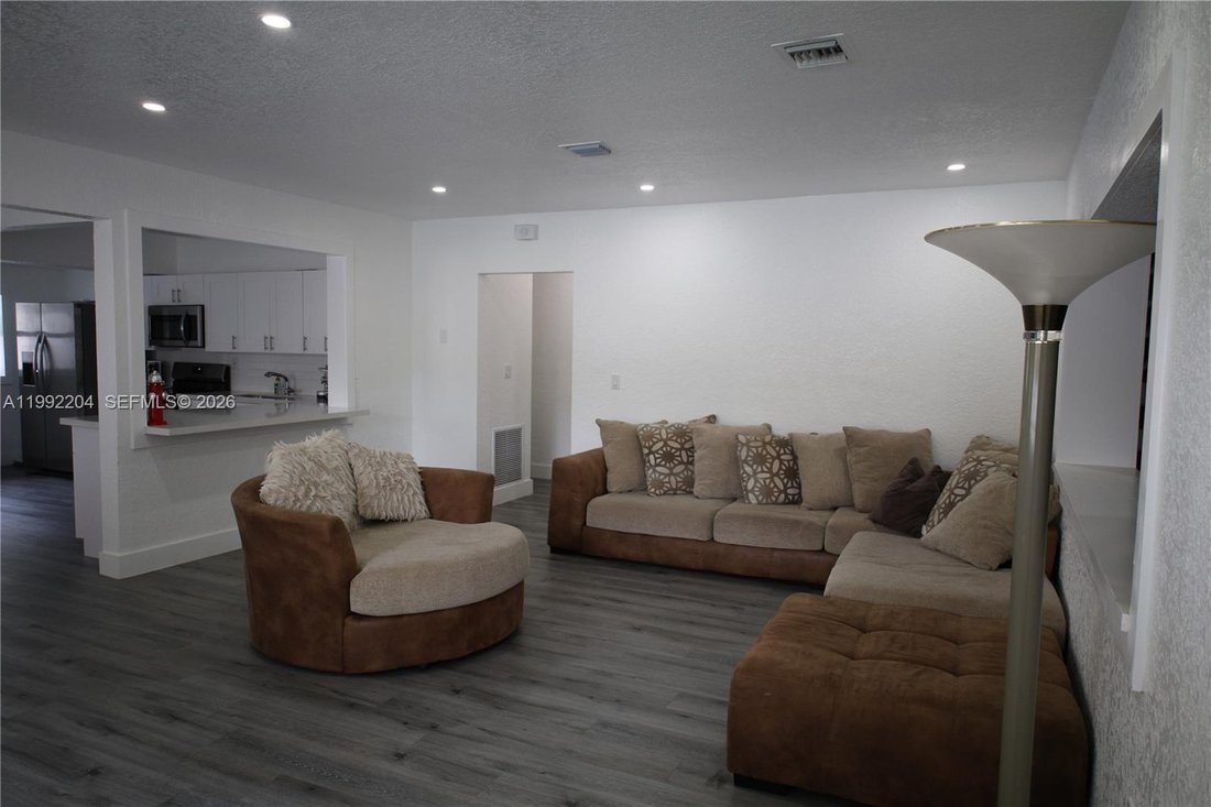 House in Miami, Florida, United States 1 - 17541172