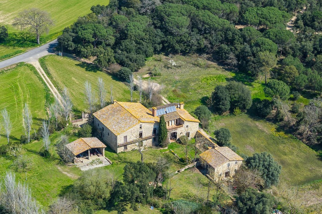 Finca in Santa Cristina d'Aro, Catalonia, Spain 2 - 17542595