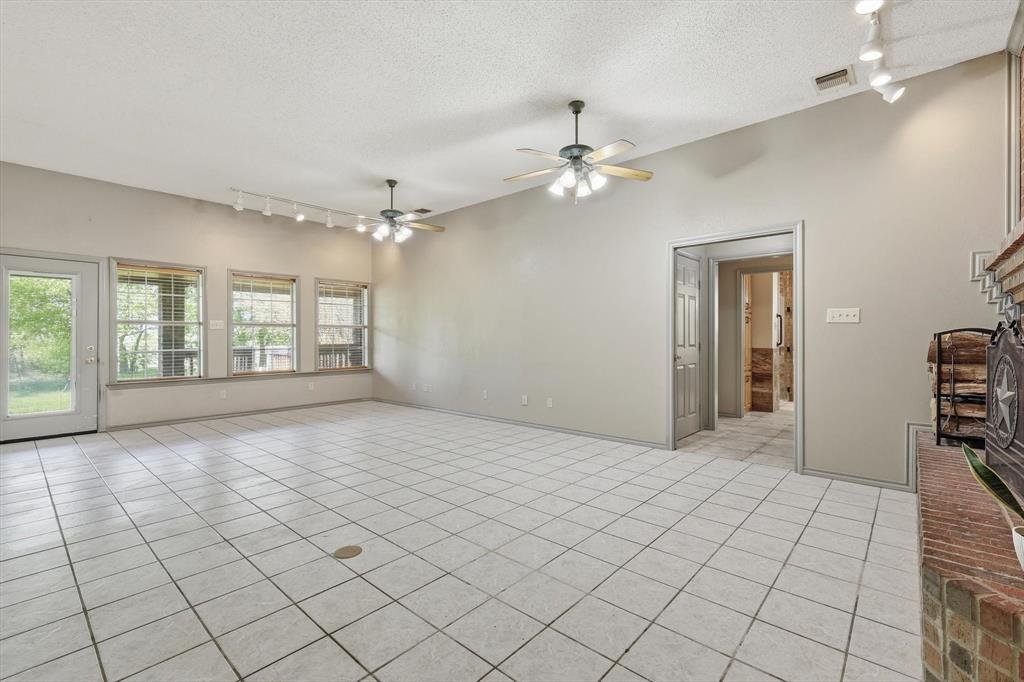 House in Decatur, Texas, United States 3 - 17543264