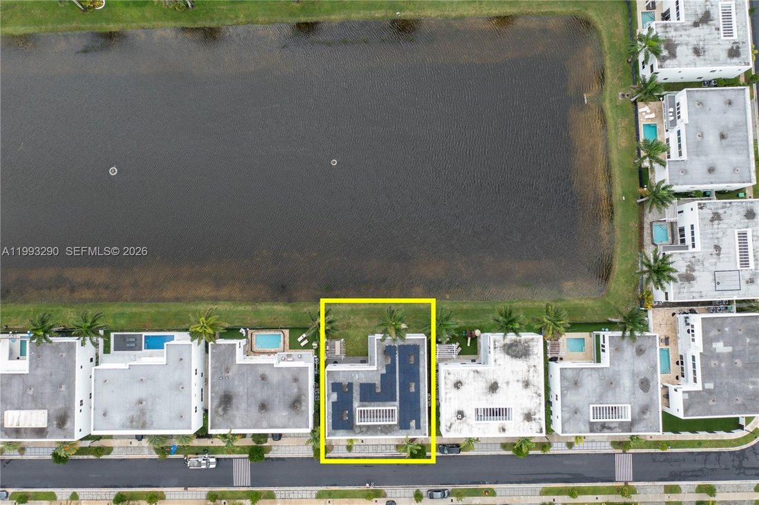 House in Doral, Florida, United States 3 - 17542893