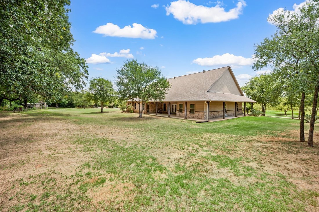 House in Newark, Texas, United States 5 - 17543918