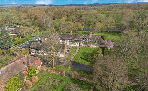 Haus in Povey Cross, Charlwood, England 1