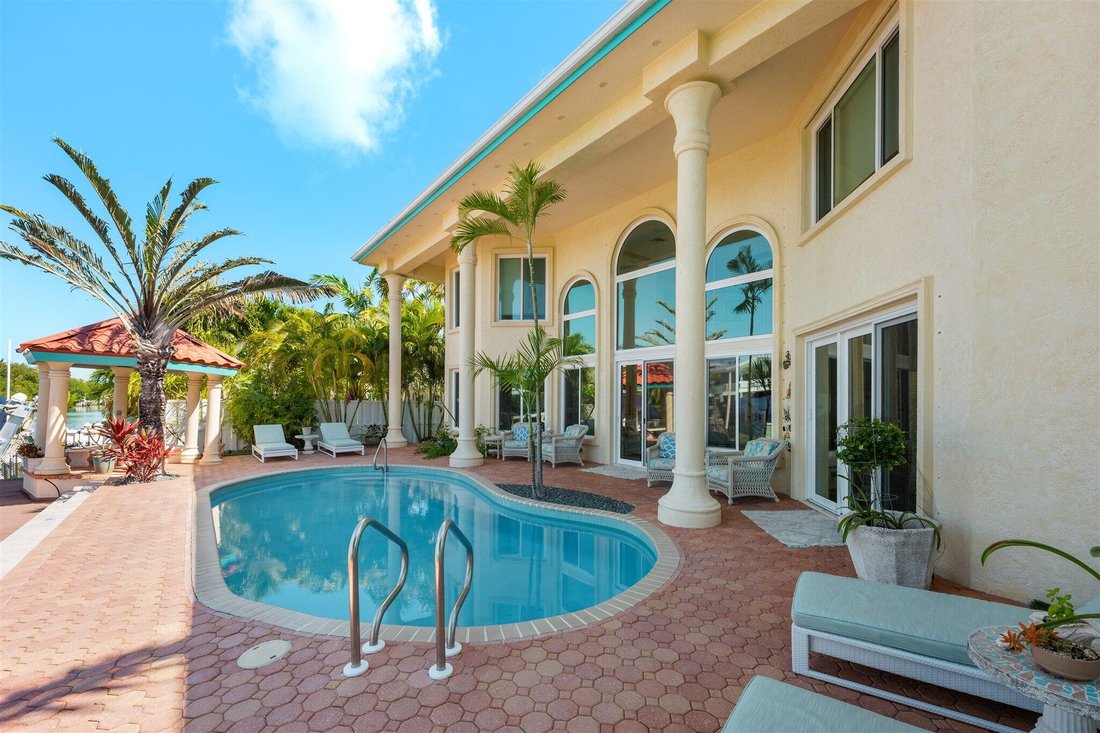 House in Key Colony Beach, Florida, United States 5 - 17539576