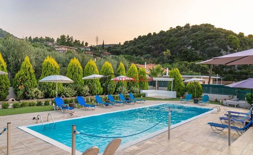 Villa in Koinotita Arkitsas, Dafnousia, Griechenland 1