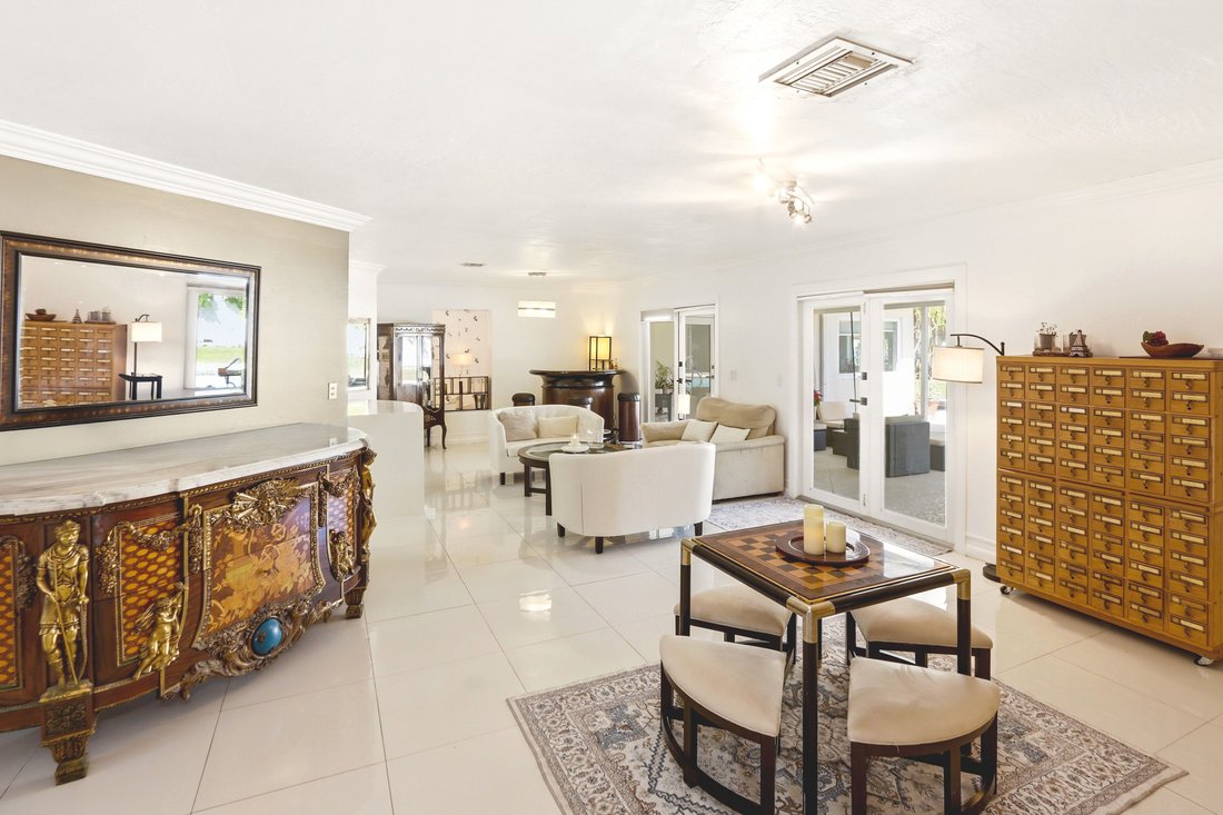 House in Miami, Florida, United States 4 - 17539372