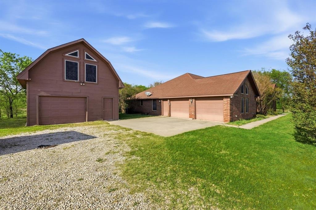 House in Decatur, Texas, United States 2 - 17543264