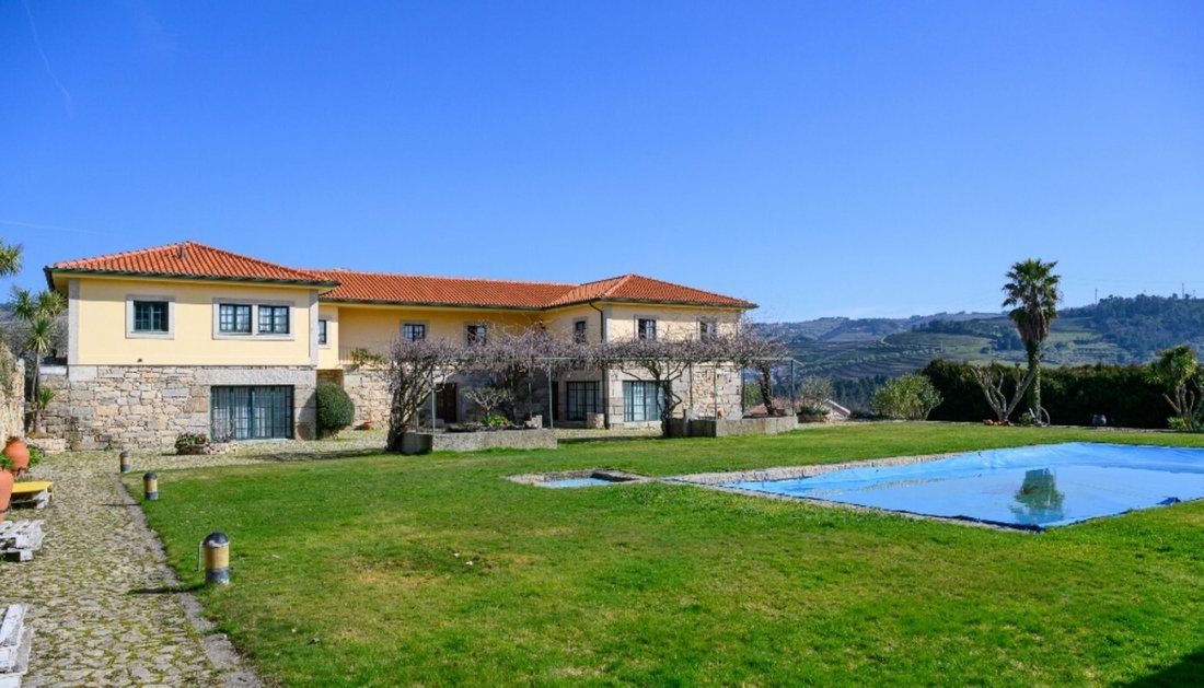 Farm Ranch in Gouviaes e Ucanha, Viseu District, Portugal 1 - 17540779
