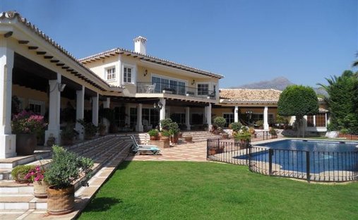 Villa in La Quinta, Benahavis, Andalusia 1